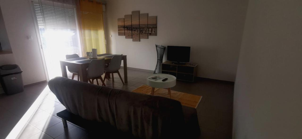 Appartement T2 Accessible Pmr Avec Terrasse Et Garage Onet-le-Chateau Ngoại thất bức ảnh
